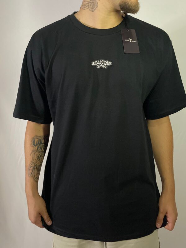 Camiseta Preto Patch Bordado